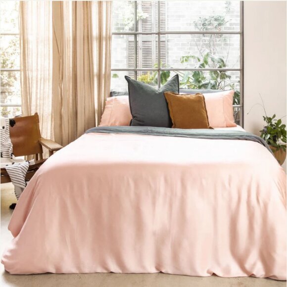 Ettitude Bamboo Lyocell Sheet Set & Duvet Cover - Cloud Pink / King - Picture 1 of 6